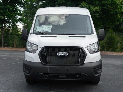 New 2026 Ford Transit 250 148 Medium Roof RWD image 4
