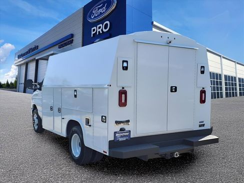 New 2025 Ford E-350 and Econoline 350 Super Duty w/ Power Equipment Group RWD image 20