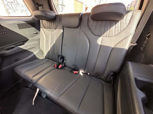 Used 2024 Hyundai Palisade Limited AWD/4WD image 22
