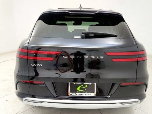 Used 2025 Genesis Electrified GV70 w/ Prestige Package AWD/4WD image 25