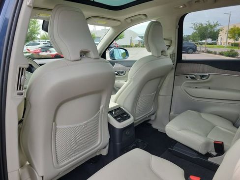Used 2024 Volvo XC90 T8 Plus w/ Protection Package Premier AWD/4WD image 12