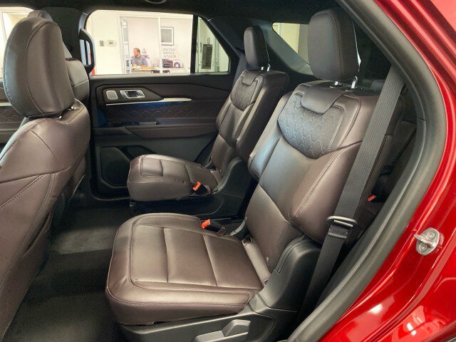 New 2027 Ford Explorer Platinum w/ 3.0L Ultimate Package AWD/4WD image 10