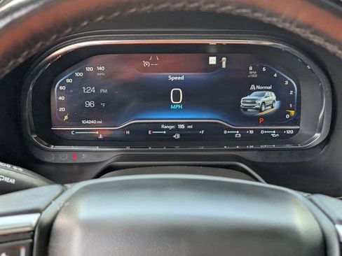 Used 2022 Chevrolet Tahoe LT w/ Luxury Package RWD image 23