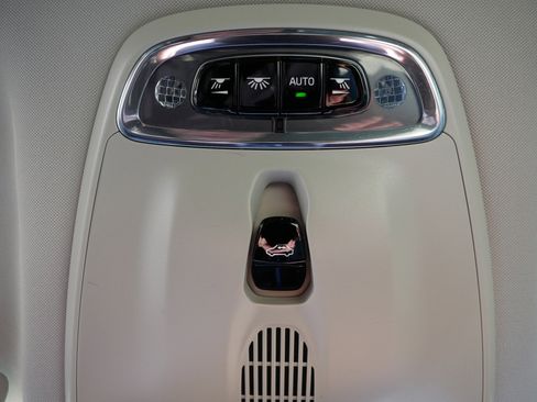 Used 2019 Volvo XC60 T8 Inscription w/ Advanced Package image 33