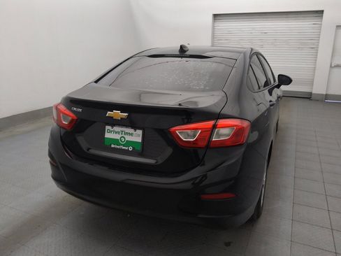 Used 2019 Chevrolet Cruze LS image 7