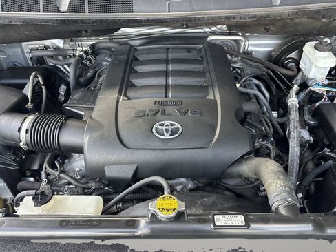 Used 2015 Toyota Sequoia Limited image 26