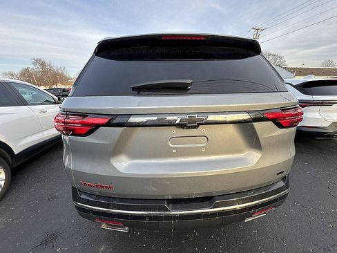 Used 2023 Chevrolet Traverse Premier w/ Redline Edition image 18