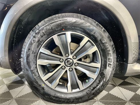 Used 2017 Nissan Armada SL w/ Technology Package image 19