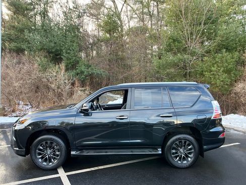 Used 2023 Lexus GX 460 Premium image 2