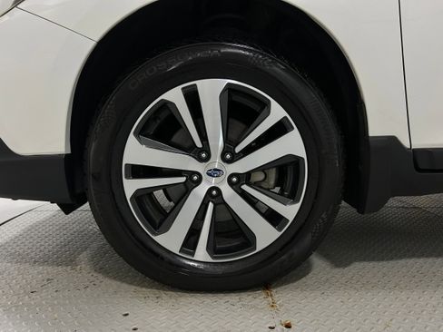 Used 2019 Subaru Outback 2.5i Limited image 41