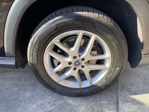 Used 2020 Mercedes-Benz GLS 450 4MATIC image 24