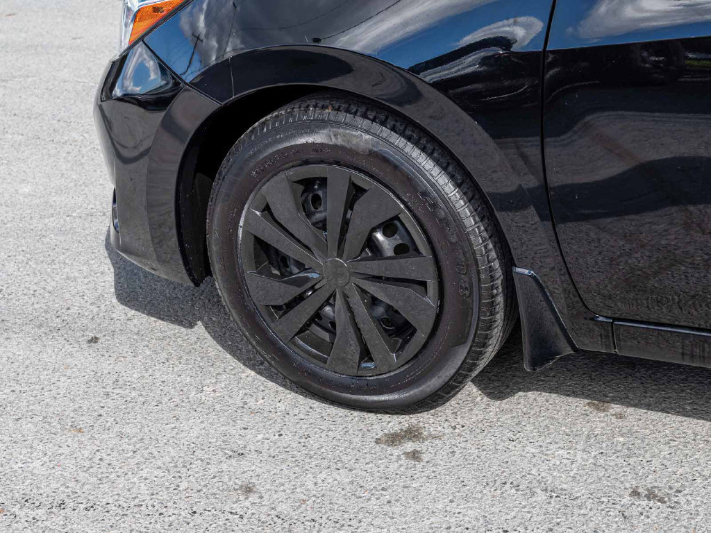 Used 2024 Nissan Versa S w/ Trunk Package FWD image 8