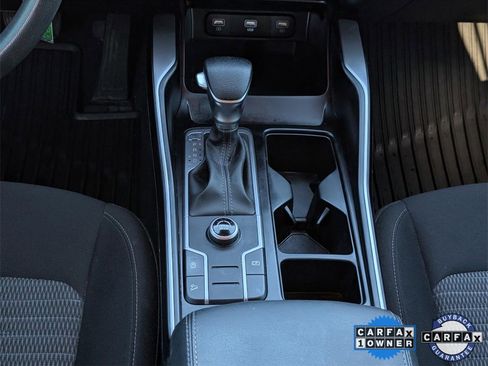 Used 2022 Kia Sorento LX image 25