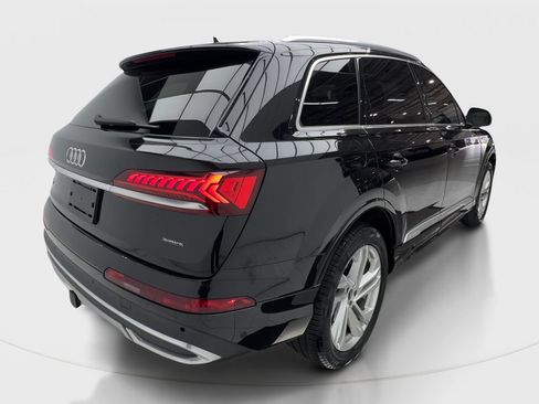 Used 2023 Audi Q7 2.0T Premium w/ Convenience Package AWD/4WD image 7