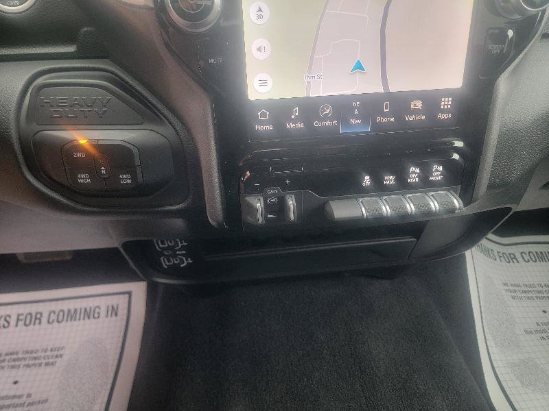 Used 2025 RAM 2500 Big Horn AWD/4WD image 13