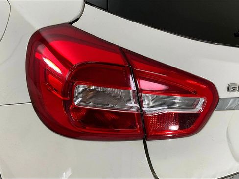 Used 2018 Mercedes-Benz GLA 250 4MATIC image 20