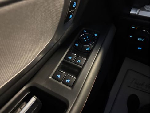 Certified 2025 Ford Expedition Active AWD/4WD image 34