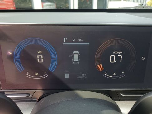 Used 2024 Hyundai Kona SEL FWD image 29