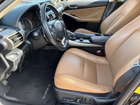 Used 2014 Lexus IS 250 w/ Navigation Package RWD image 20