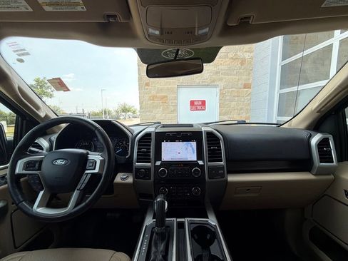 Used 2017 Ford F150 Lariat RWD image 27