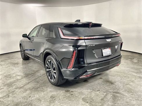 Used 2026 Cadillac Lyriq Sport image 6