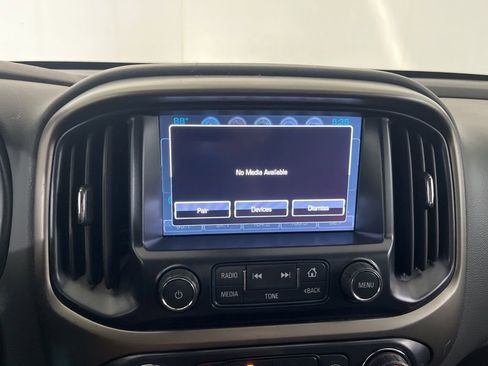 Used 2018 Chevrolet Colorado Z71 AWD/4WD image 56
