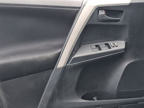 Used 2017 Toyota RAV4 LE w/ All Weather Liner Package AWD/4WD image 13