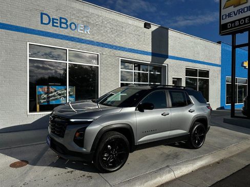 New 2026 Chevrolet Equinox LT w/ Convenience Package II image 1