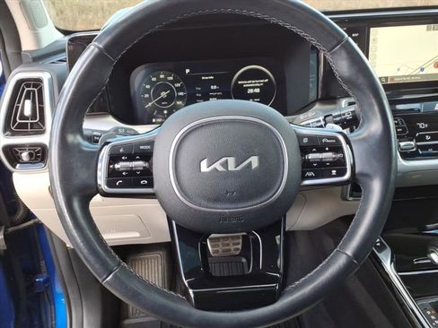 Used 2023 Kia Sorento SX AWD/4WD image 13