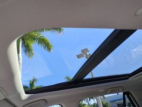New 2026 Honda Pilot Touring image 18