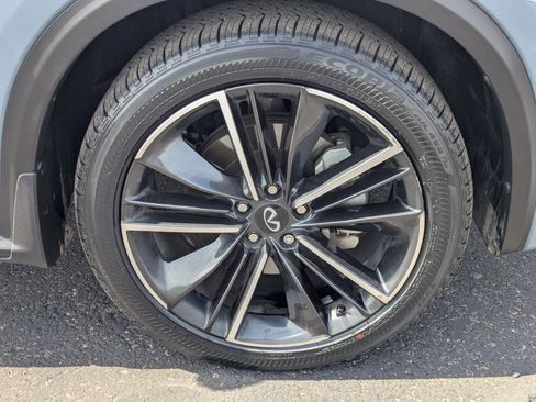 Certified 2022 INFINITI QX55 Luxe w/ Accent Package image 10