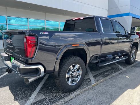 New 2026 GMC Sierra 2500 SLT w/ SLT Premium Package AWD/4WD image 4