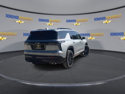 New 2026 Chevrolet Traverse RS w/ LPO, Floor Liner Package FWD image 10