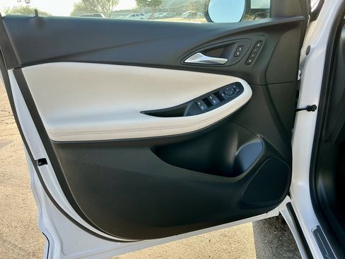 Used 2024 Buick Encore GX Avenir image 45