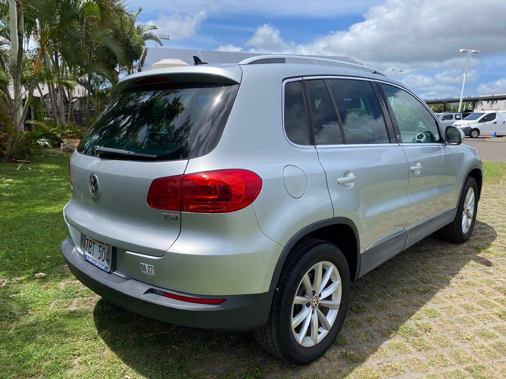 Used 2017 Volkswagen Tiguan Wolfsburg Edition FWD image 25