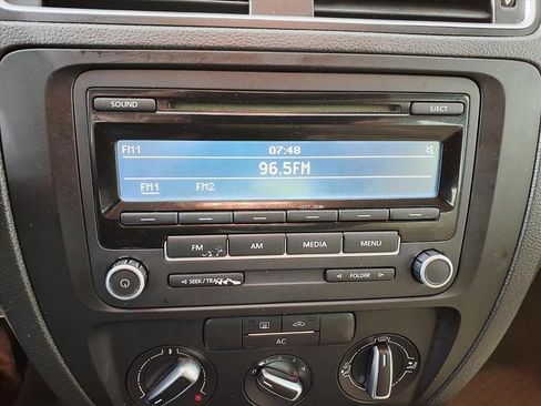 Used 2012 Volkswagen Jetta SE image 12