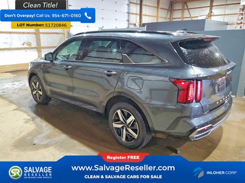 Used 2022 Kia Sorento S FWD image 3