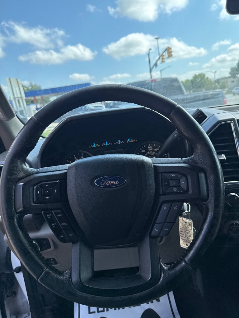 Used 2016 Ford F150 XLT w/ Equipment Group 302A Luxury RWD image 10