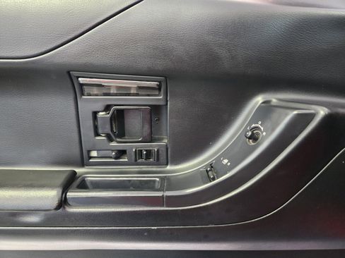 Used 1996 Chevrolet Corvette Convertible image 10