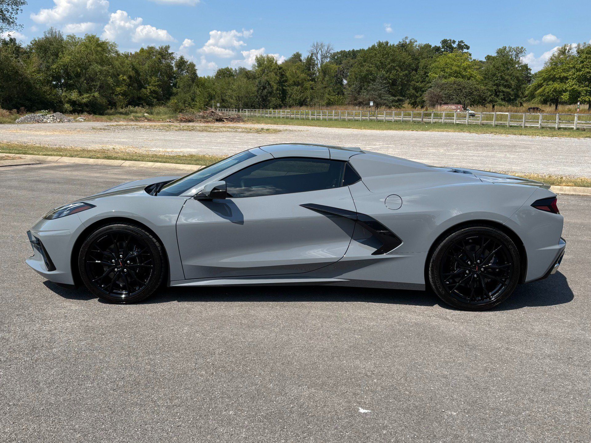 Used 2025 Chevrolet Corvette Stingray Preferred Conv w/ 2LT RWD image 11
