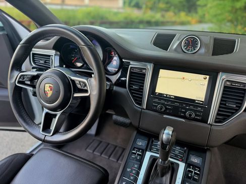 Used 2016 Porsche Macan S AWD/4WD image 36