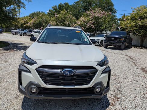Certified 2024 Subaru Outback Premium AWD/4WD image 9