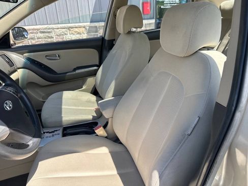 Used 2009 Hyundai Elantra GLS FWD image 10