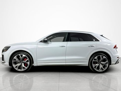Used 2022 Audi RS Q8 w/ Luxury Package AWD/4WD image 2