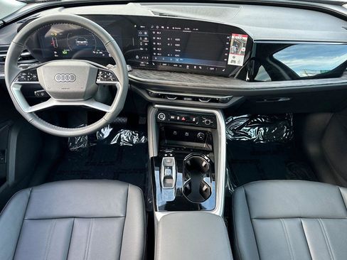 New 2025 Audi Q5 Premium image 12