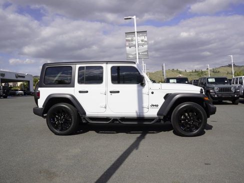 Used 2023 Jeep Wrangler Sport image 3