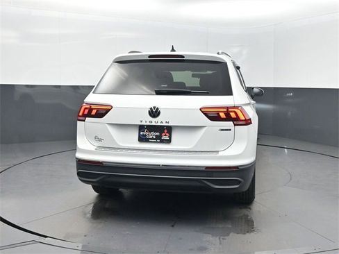 Used 2022 Volkswagen Tiguan S image 32