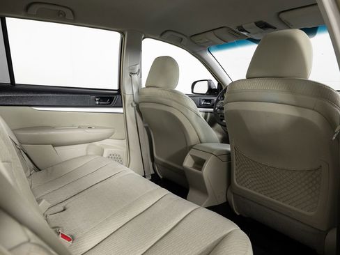 Used 2012 Subaru Outback 2.5i Premium w/ All-Weather Pkg image 22