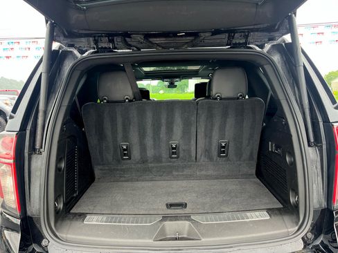 Used 2021 Chevrolet Tahoe High Country image 24