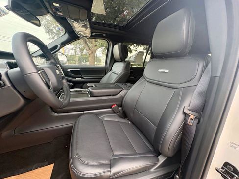 New 2026 Ford Expedition Platinum w/ Stealth Appearance Package AWD/4WD image 11